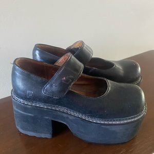 John Fluevog vintage platforms chunky sandals size 9